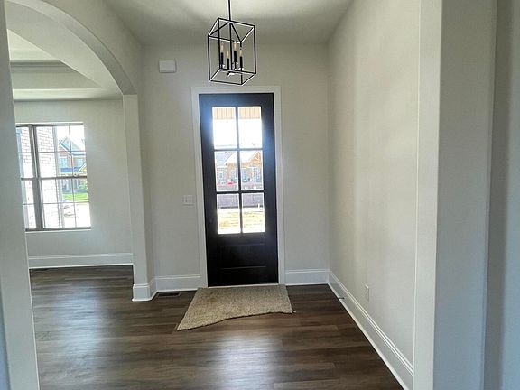 3rd image of 3021 Red Oak Trl