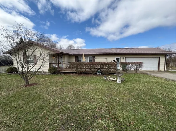 5969 E Lake Rd, Jamestown, PA 16134