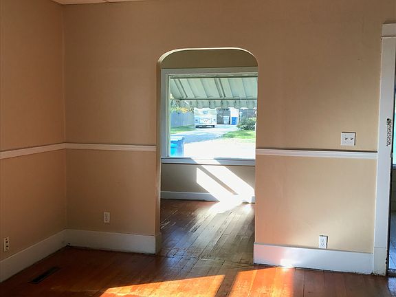 3rd image of 1603 Idaho Ave
