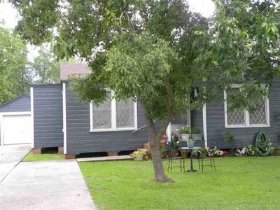 3118 Main Ave, Groves, TX, 77619