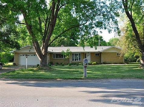 1st image of 485 Hoover Ave