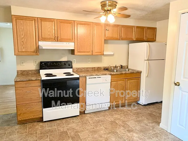 215 W Lorain St #DOWN — Photo 1