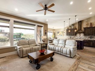 1754 E Longview Dr, Hideout, UT 84036