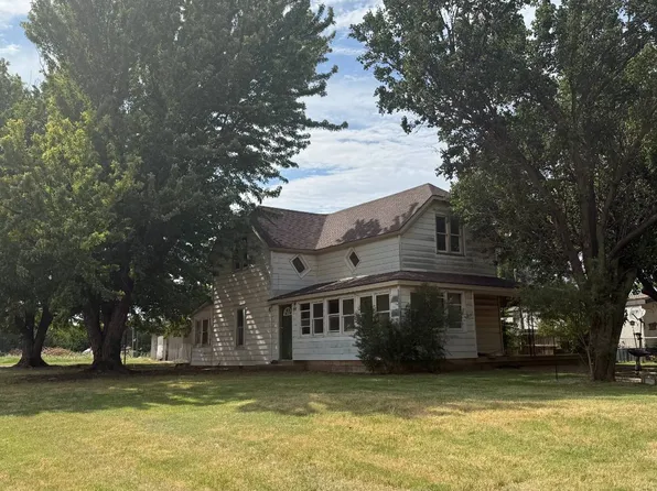 729 Park St, Alva, OK 73717