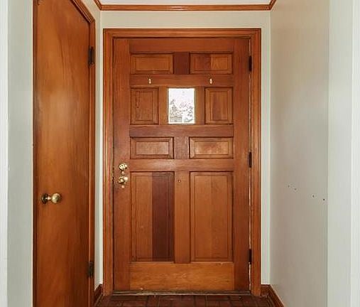3rd image of 1211 Washington Blvd