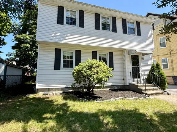 112 4th St, Providence, RI 02906