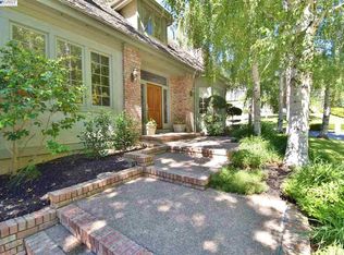 12 Deer Oaks Dr, Pleasanton, CA 94588
