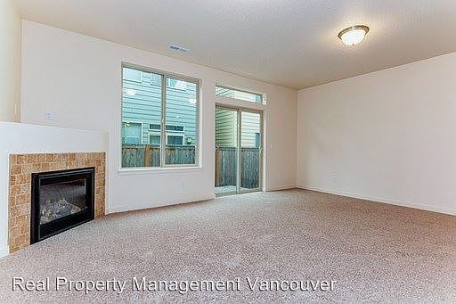 3rd image of 13014 NE 25th St