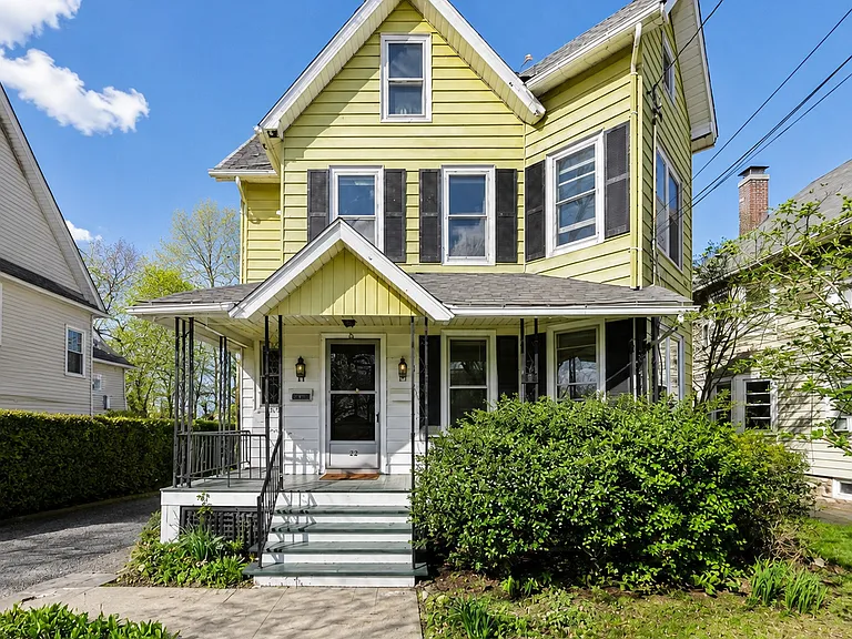 23 Quintard Ave #A — Photo 1