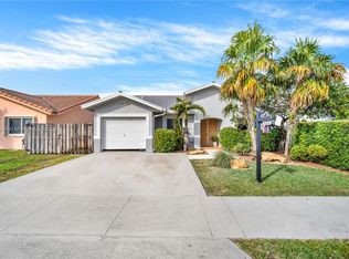 13501 SW 182nd St, Miami, FL 33177