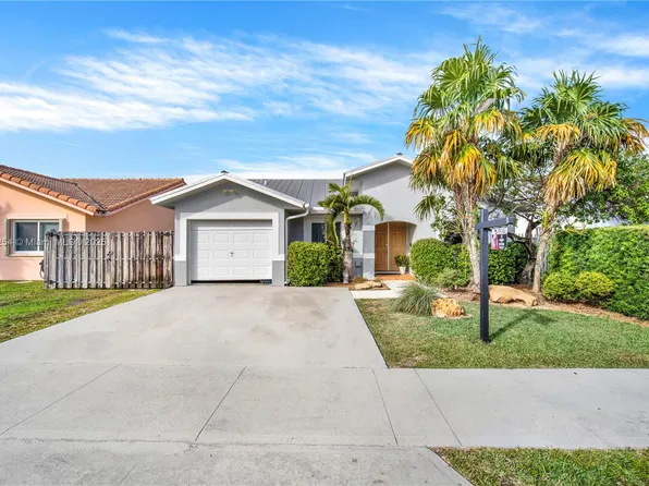 13501 SW 182nd St, Miami, FL 33177