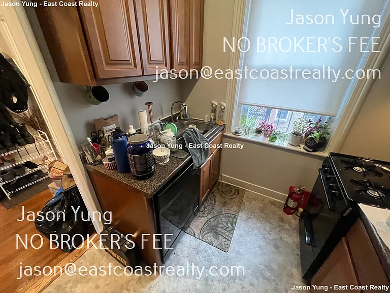 35 Gardner St #8 — Photo 6