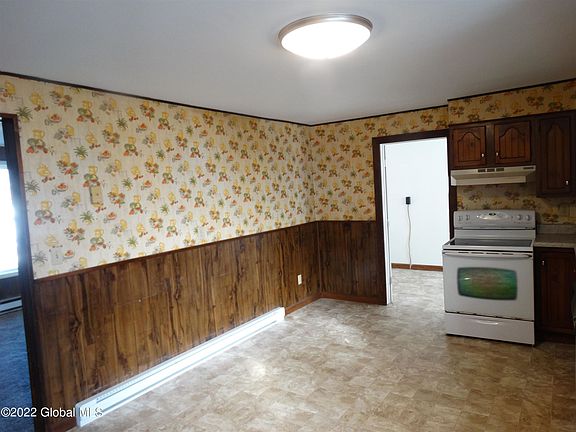 3rd image of 3 Chatham St