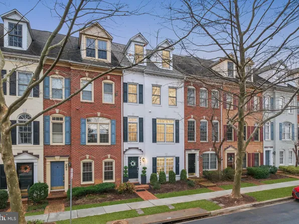 407 Oak Knoll Dr, Rockville, MD 20850