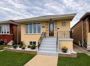 6129 W 63rd Pl, Chicago, IL 60638