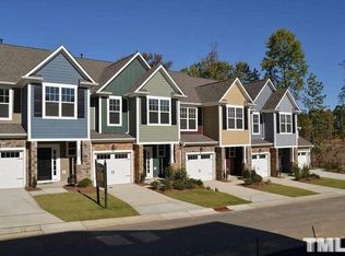 107 Secret Grove Ln, Holly Springs, NC 27540