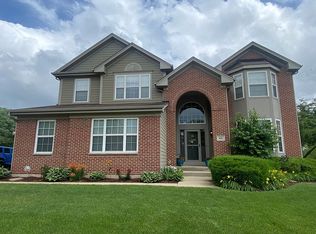 615 Waterford Rd, Elgin, IL 60124