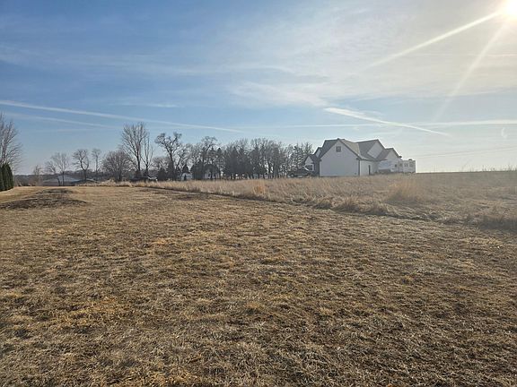 4th image of 31564 Clarks Ct
