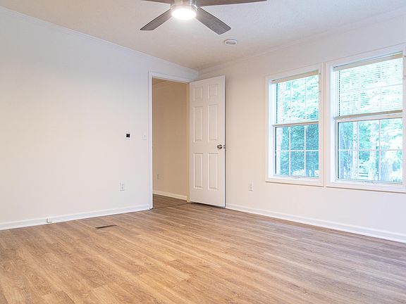 4th image of 4528 Capital Heights Rd