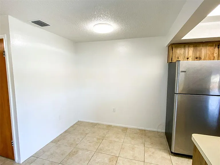 6036 Chesham Dr #5 — Photo 5