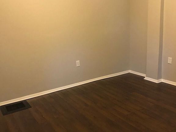 3rd image of 2212 E 93rd St #6