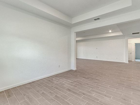 3rd image of 85691 Stonehurst Pkwy