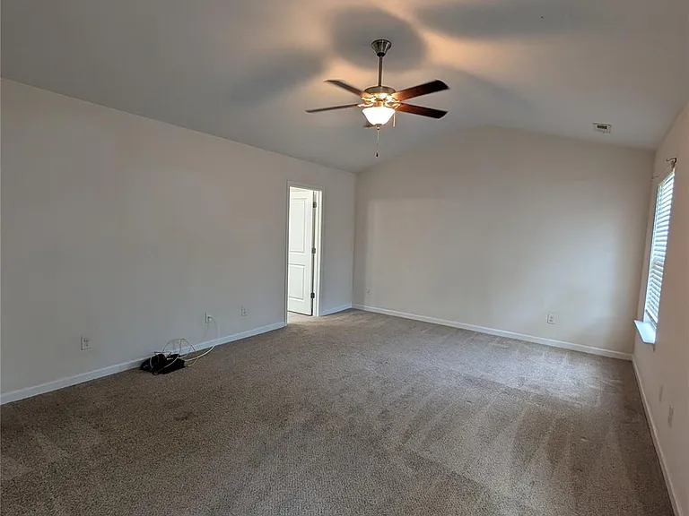 9331 Arbor Creek Dr — Photo 8