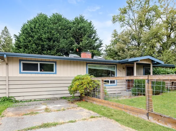 28821 18th Ave S, Federal Way, WA 98003