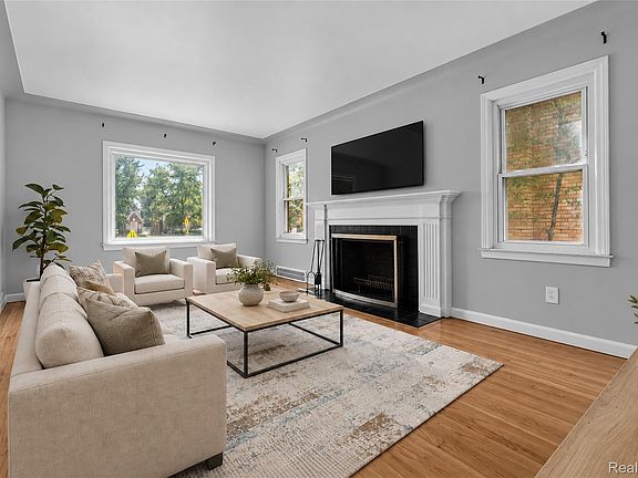 3rd image of 8550 W Outer Dr
