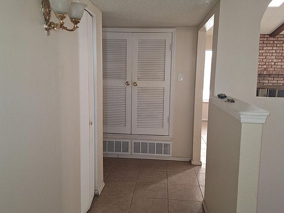4th image of 6944 Ramada Dr