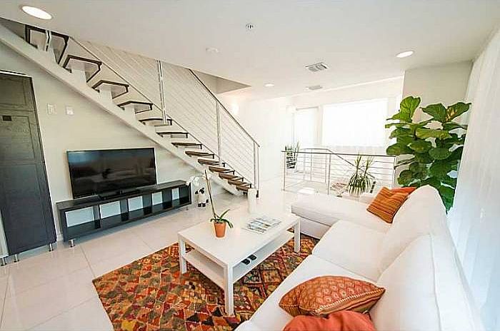1st image of 1600 Michigan Ave APT 9