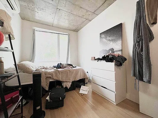 Bedroom, photo 1