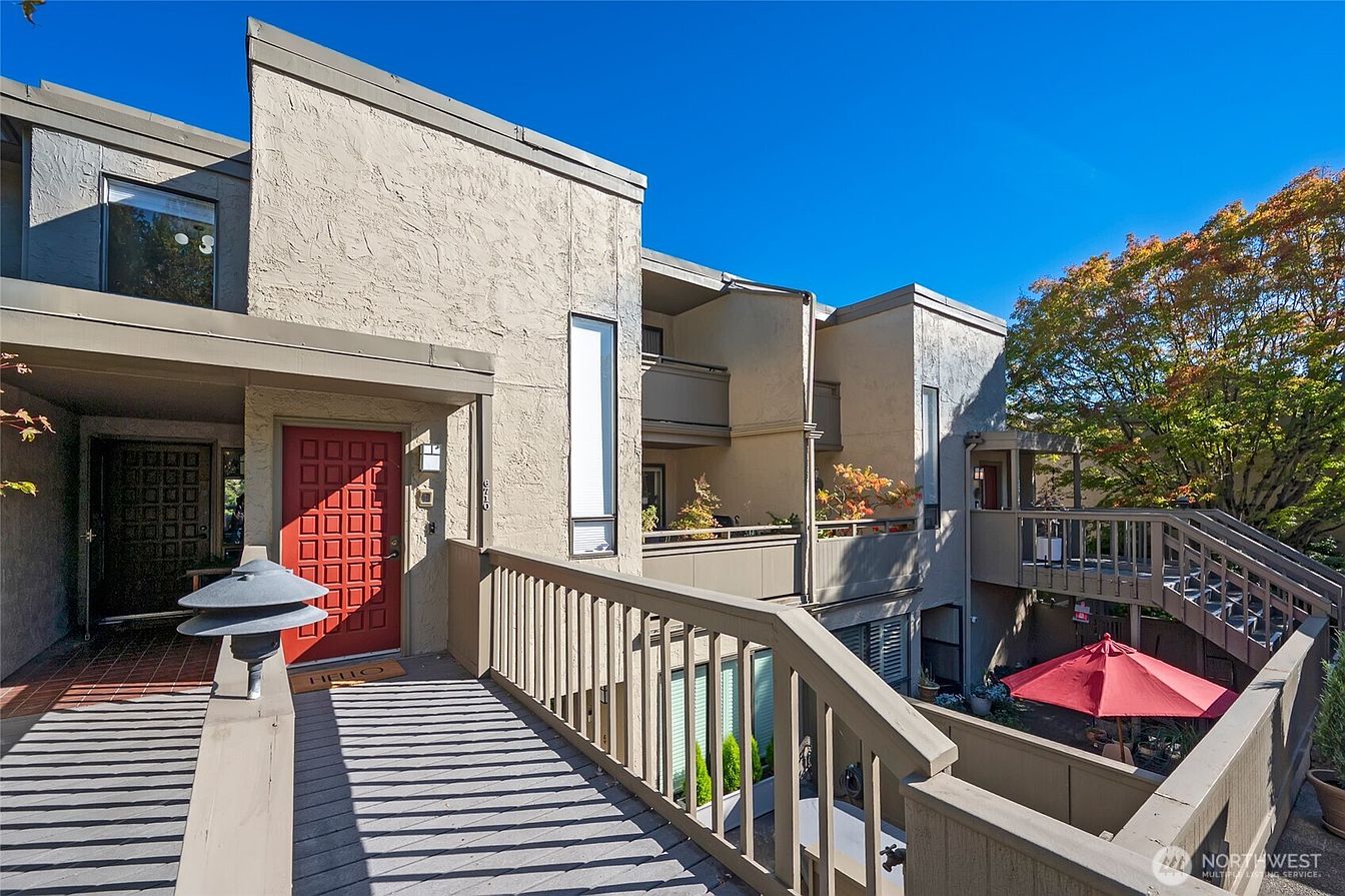 1st image of 6710 Parkpoint Way NE #E-402
