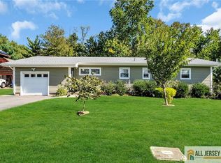390 Kennedy St, Iselin, NJ 08830