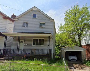 303 Fair Oaks St, Mc Kees Rocks, PA, 15136