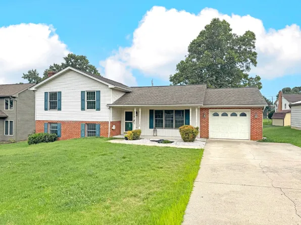 261 5th St, Broadway, VA 22815