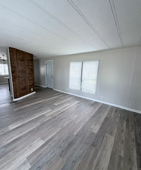 Bright & light living space