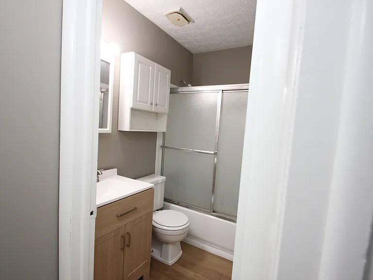 315 Forest St — Photo 8