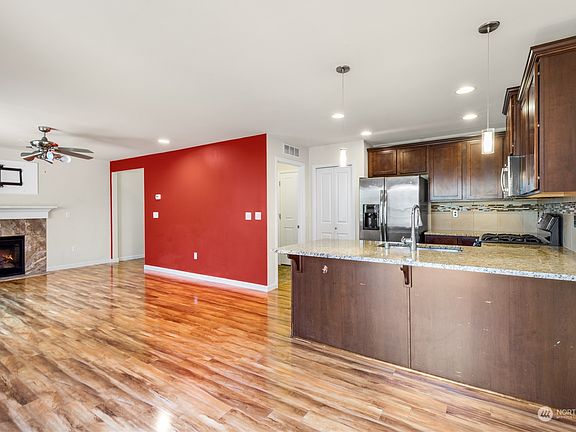 5th image of 20226 5th Avenue W