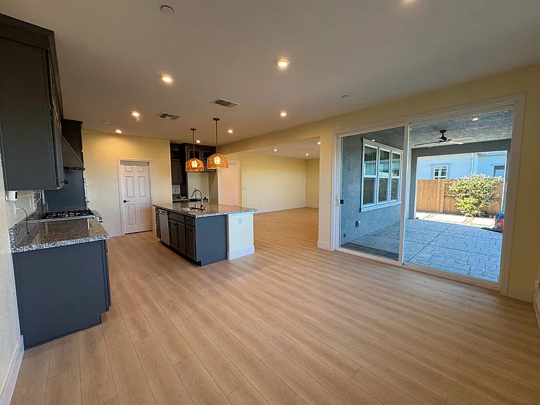 7602 Afonso Way — Photo 6