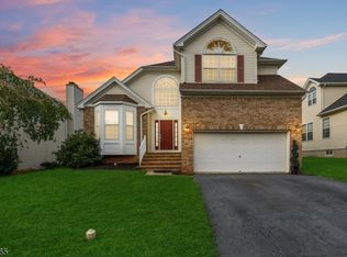 5 Murphy Dr, Bridgewater, NJ 08807