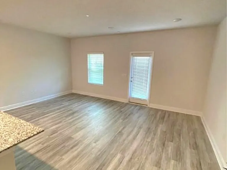 1227 Fairchild Village Dr — Photo 14