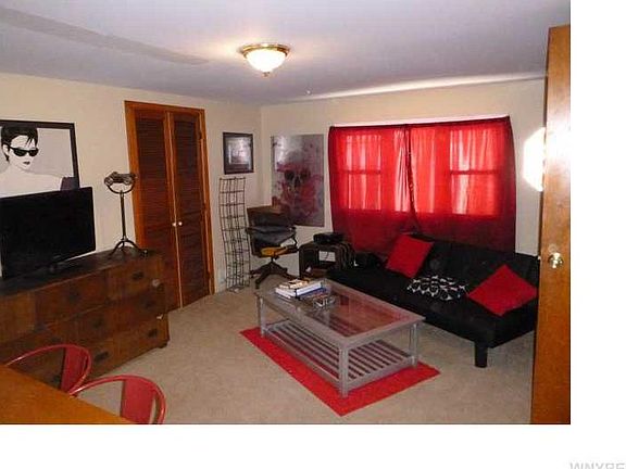 4th image of 20 Conant Dr