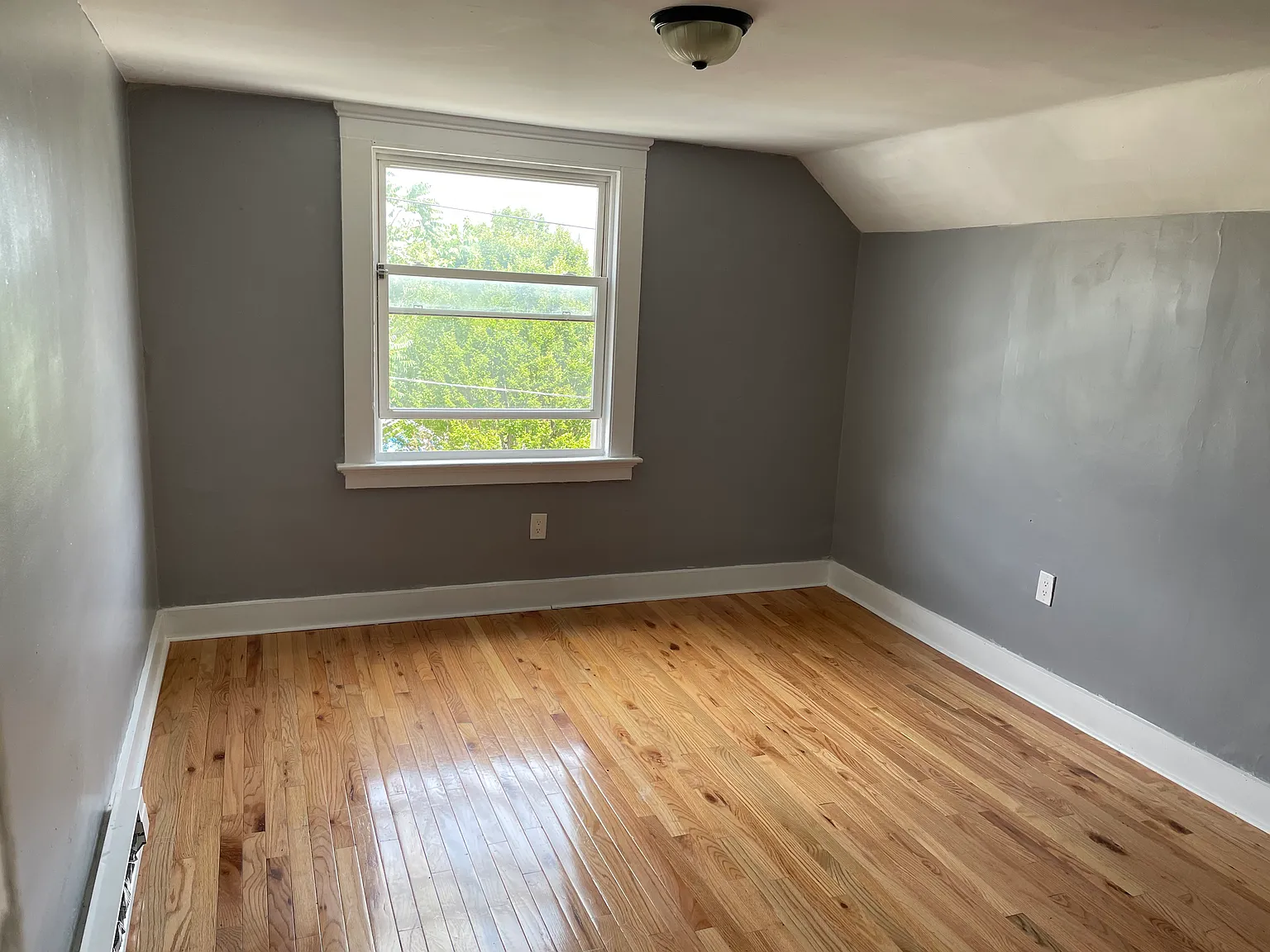 2 bed, 1100 sqft, $2,600 — Photo 4
