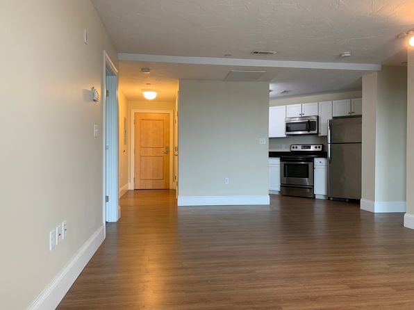 544 Main St #1