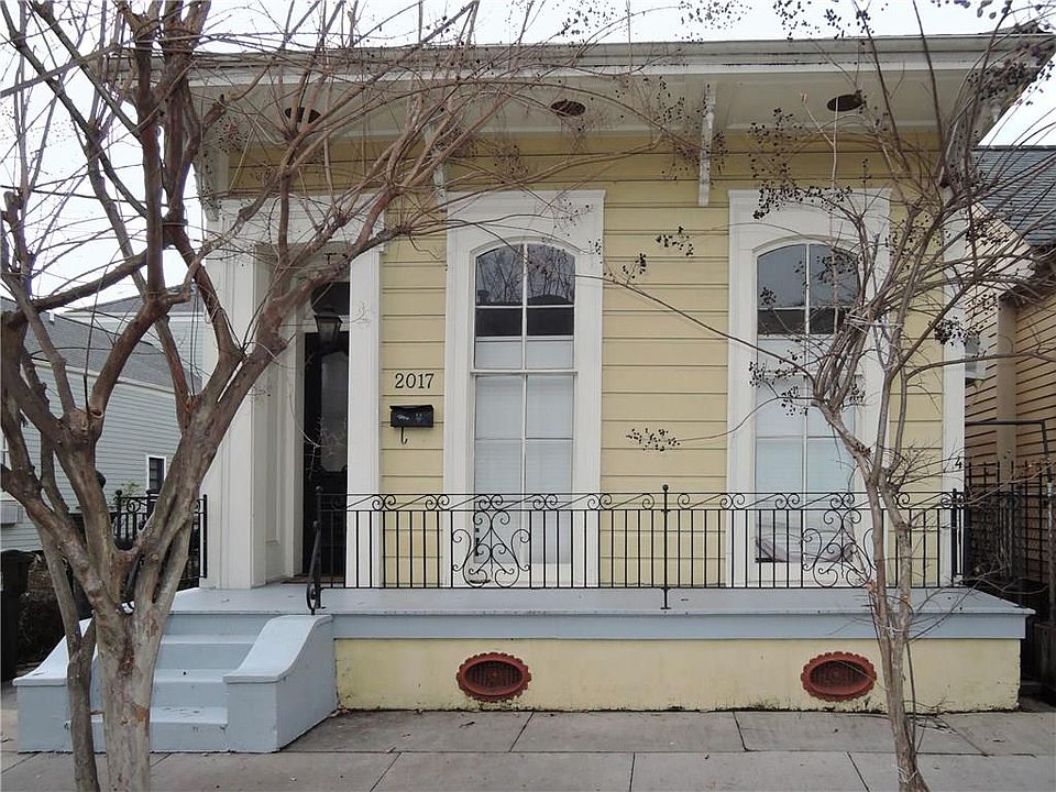 1st image of 2017 Dauphine St APT 3