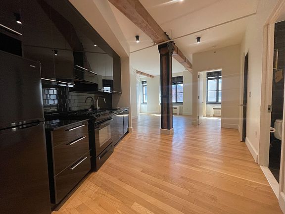 2nd image of 384 Keap St APT 24