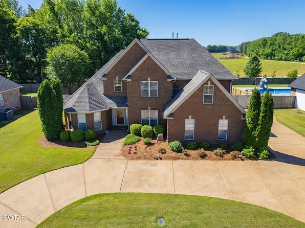 213 Flagstone Dr, Jackson, TN 38305