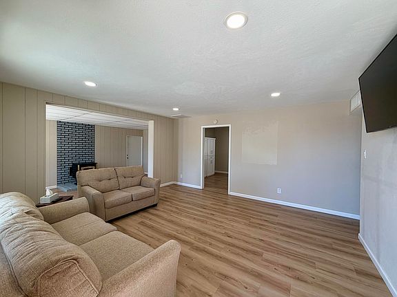 4th image of 1325 Elfego Baca Dr SW