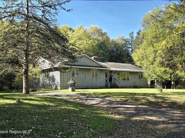 341 White Mills Road, Valatie, NY 12184
